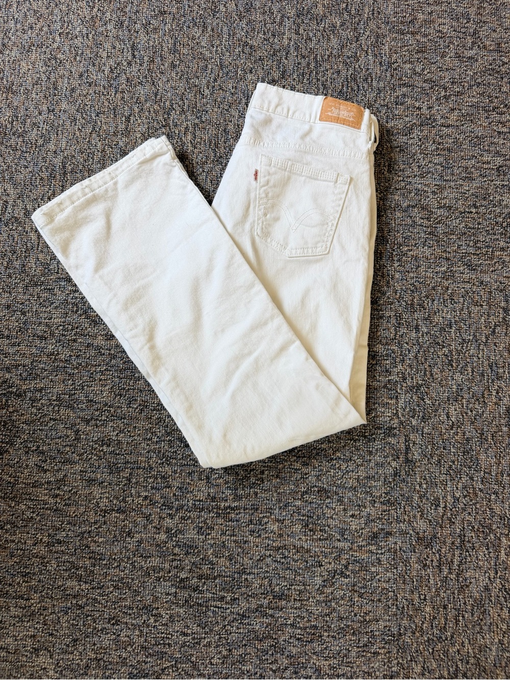 Levi's 515 Size 6M White Boot Cut Jeans